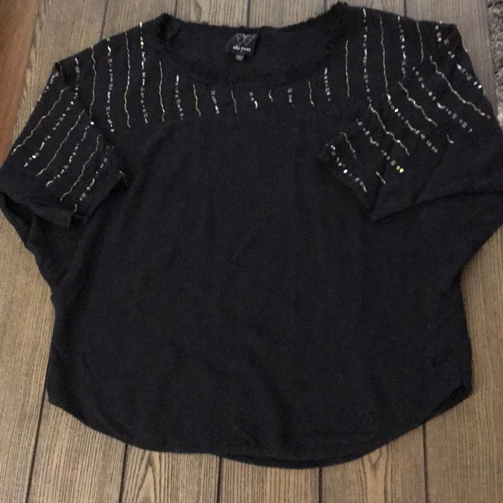 Ella Moss - distressed collar - beaded top